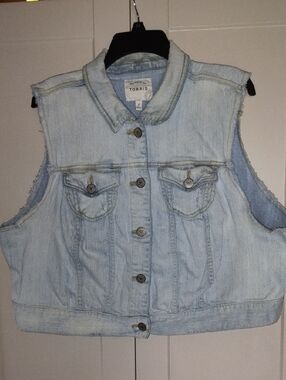 torrid Light Wash Blue Denim Vest with Frayed Sleeves And Skeleton On Back